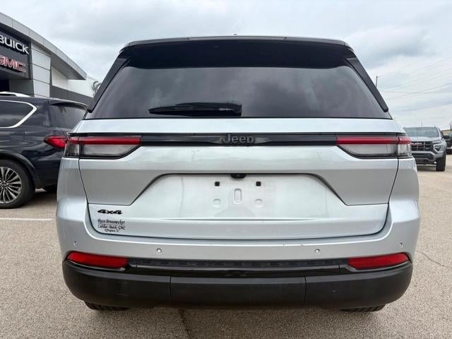 2022 Jeep Grand Cherokee Altitude