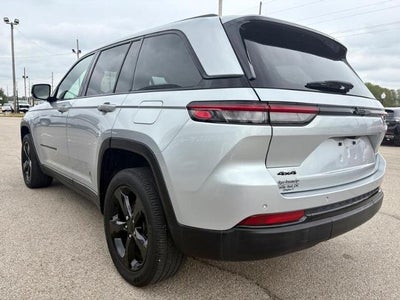 2022 Jeep Grand Cherokee Altitude