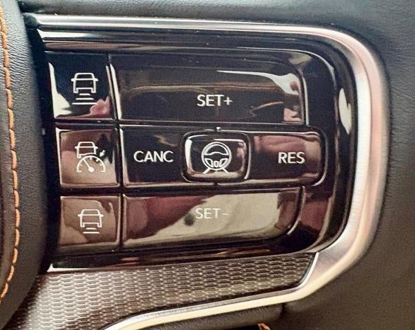 2024 Jeep Grand Wagoneer L Series III Obsidian