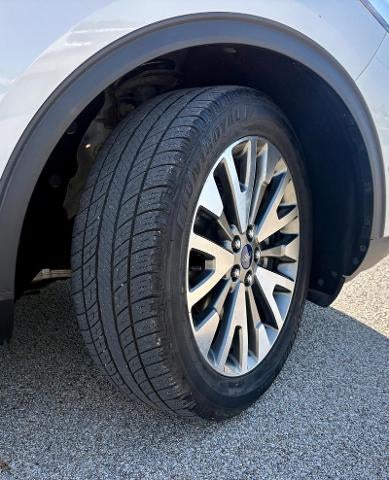 2020 Ford Escape Titanium Hybrid