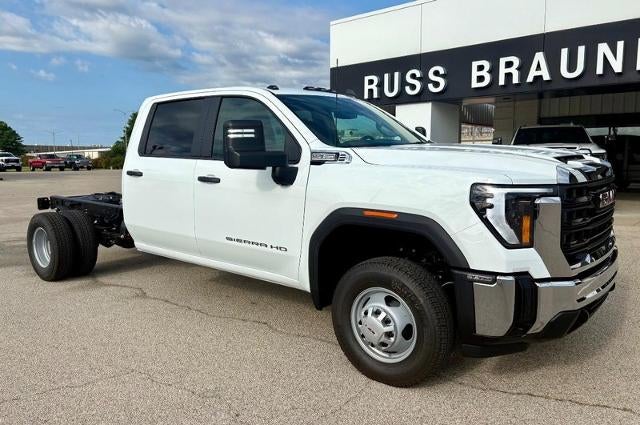 2026 GMC Sierra 3500 HD Chassis Cab Pro