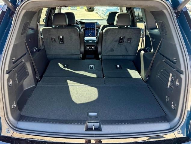 2027 GMC Acadia Denali Ultimate