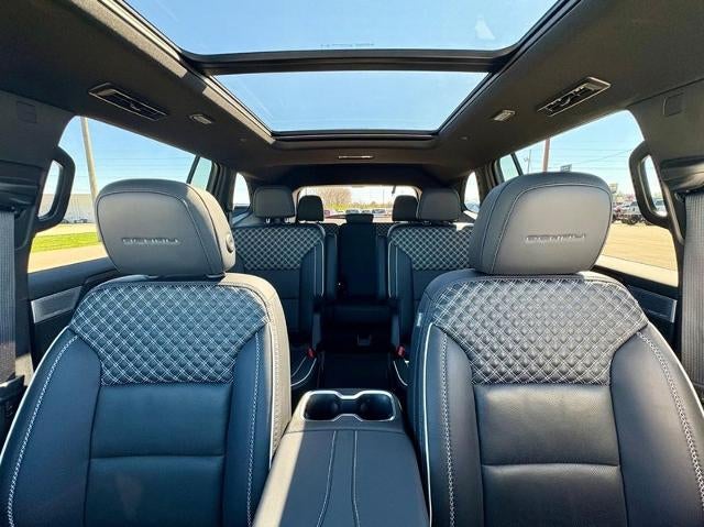 2024 GMC Acadia Denali