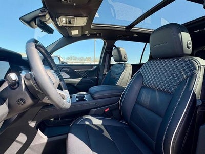 2024 GMC Acadia Denali