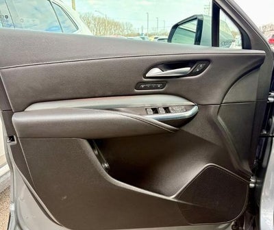 2023 Cadillac XT4 Premium Luxury