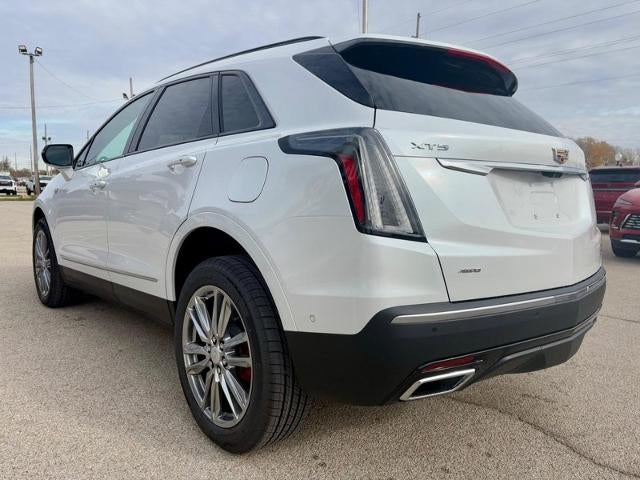2026 Cadillac XT5 Sport
