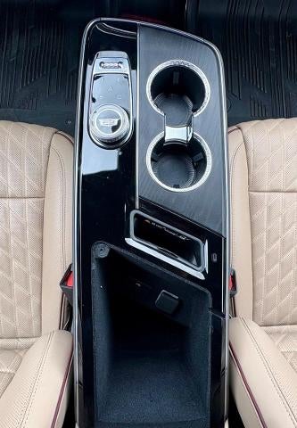 2024 Cadillac LYRIQ Luxury 3