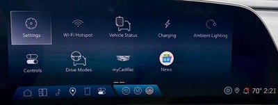 2024 Cadillac LYRIQ Luxury 3