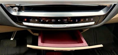 2024 Cadillac LYRIQ Luxury 3