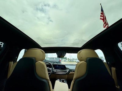 2024 Cadillac LYRIQ Luxury 3