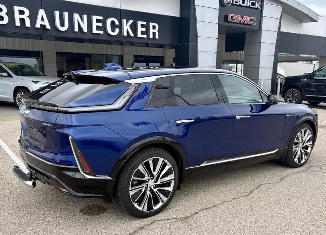 2024 Cadillac LYRIQ Luxury 3