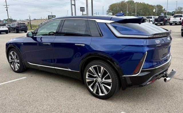 2024 Cadillac LYRIQ Luxury 3