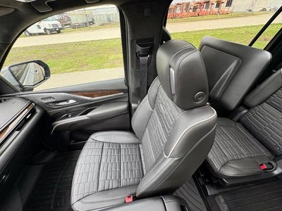 2024 Cadillac Escalade ESV Sport Platinum