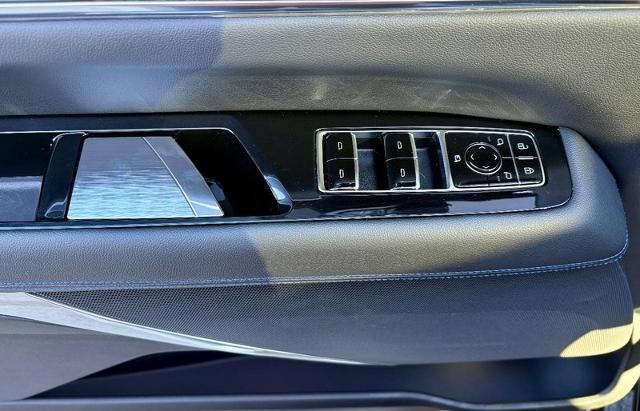 2025 Cadillac ESCALADE IQ Sport 1