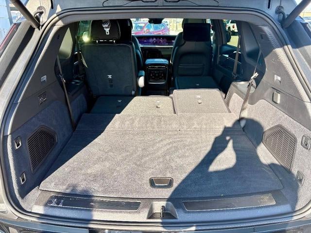 2025 Cadillac ESCALADE IQ Sport 1