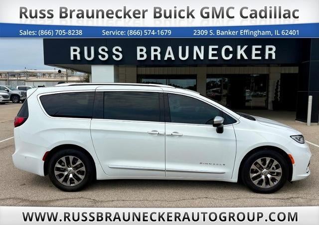 2025 Chrysler Pacifica Hybrid Pinnacle