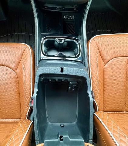2025 Chrysler Pacifica Hybrid Pinnacle
