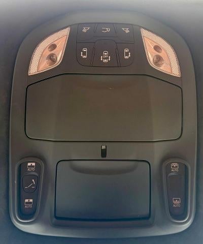 2025 Chrysler Pacifica Hybrid Pinnacle