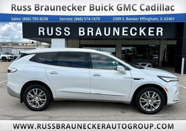 2022 Buick Enclave Essence