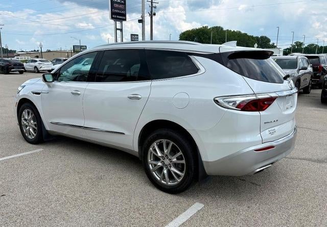 2022 Buick Enclave Essence