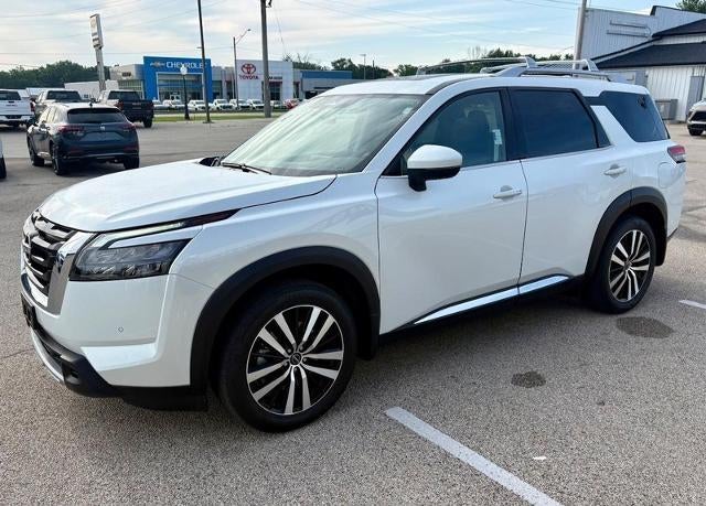 2025 Nissan Pathfinder Platinum