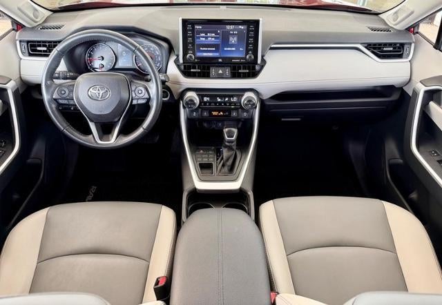 2020 Toyota RAV4 XLE Premium