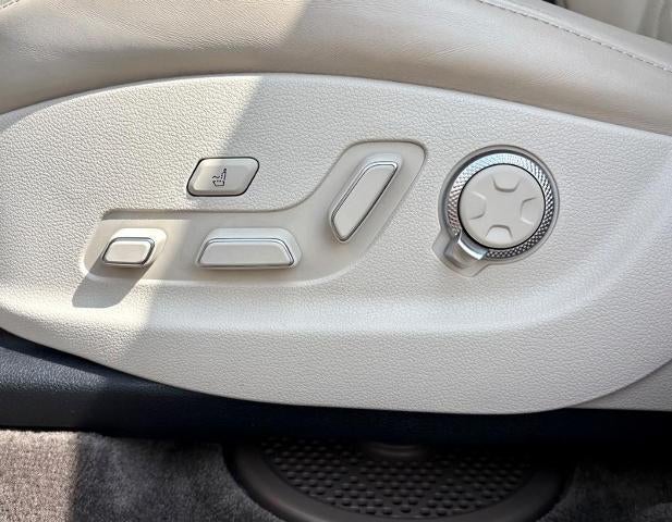 2024 Genesis GV80 Base