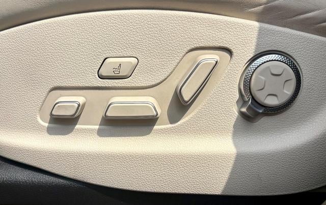 2024 Genesis GV80 Base